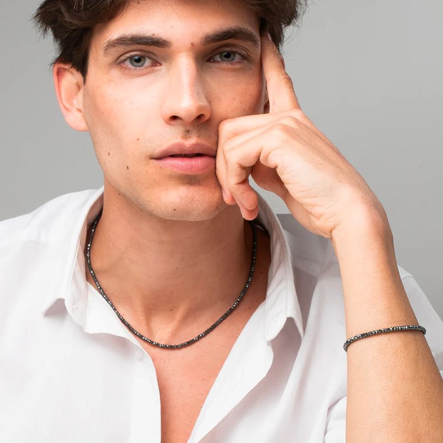 Collana Luca Barra elementi ematite nera